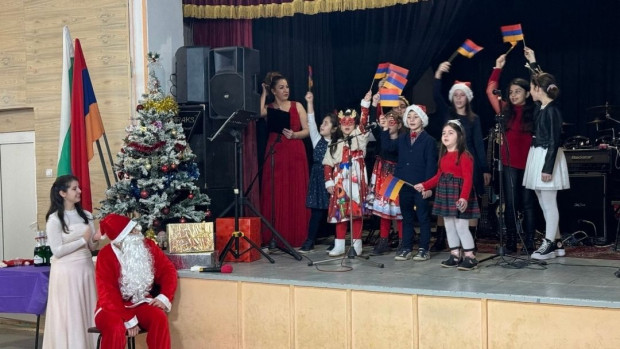 TD Арменската общност в Русе отбеляза днес Рождество Христово с празничен