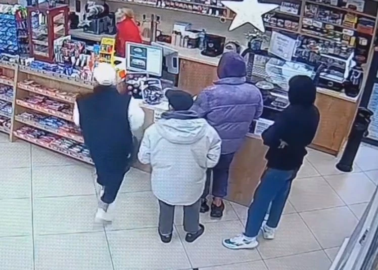 Родители, хубаво си вижте отрочетата - нагли, безпардонни и брутални