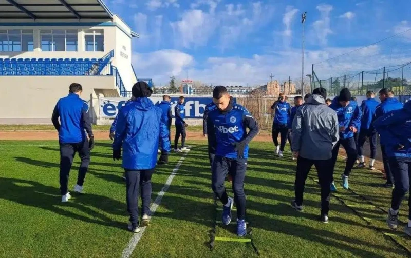 Най-големият опонент на Спартак взе бивш играч на Ботев, представи още двама нови