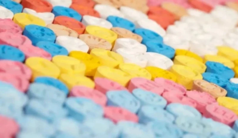 ������� ����� � MDMA � ��������