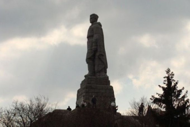 TD Plovdiv24 bg припомня историята на създаването на паметника на Альоша по 