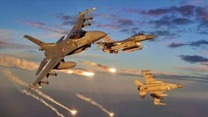 Турция нанесе въздушни удари срещу кюрдски бойци в Ирак и Сирия
