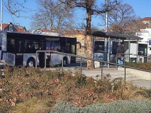 Читатели: Смениха превозвача, автобуси пак няма