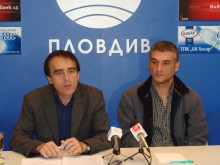 Заради миризлив въздух искат оставката на главния еколог