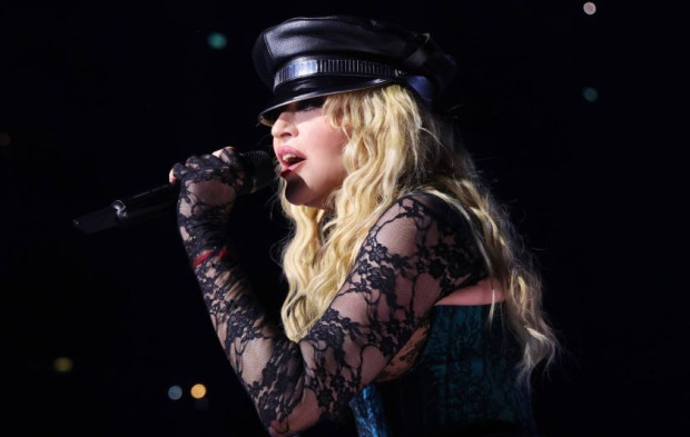 На Мадона й се наложи да се извини на феновете