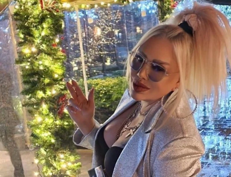 Ваня Червенкова посрещна новата година без българския химн