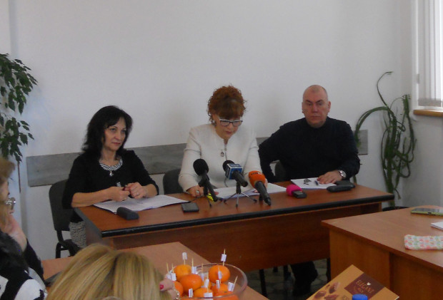 </TD
>Над 700 годишни данъчни декларации са подадени в НАП Бургас