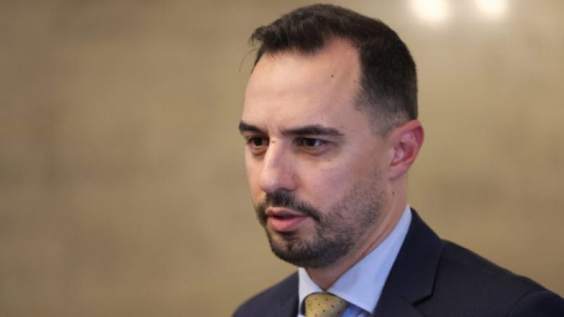 Богдан Богданов е министър председател става ясно от заповед на премиера