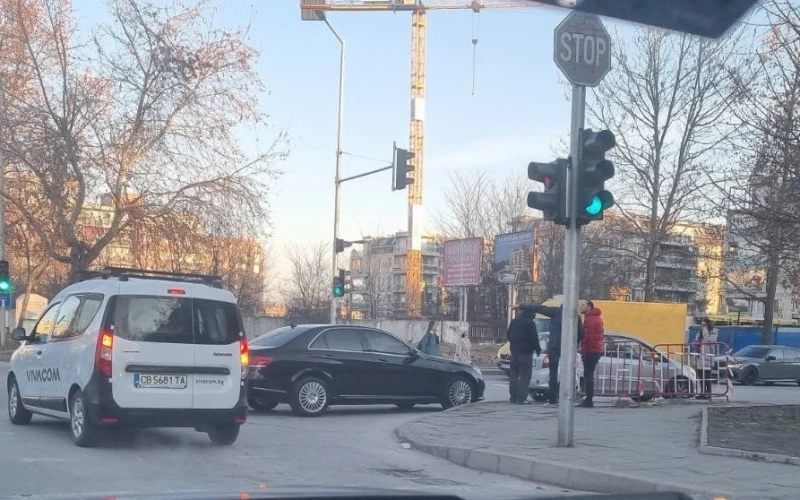 Инцидент на известно кръстовище в "Смирненски"