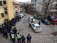 Започнаха практичиски обучения за надграждане на професионалните умения на полицейския състав в ОДМВР-София