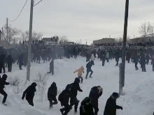 Хиляди башкири се биха с полицията в Русия по време на хиляден протест в защита на осъден националистически активист