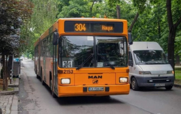 Шофьори в градския транспорт на София: Притискани сме от дълги смени