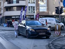 Мадамата с черния "мергел" с ново изпълнение
