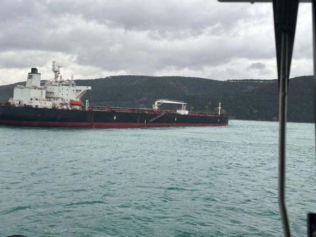 Корабният трафик през Босфора е преустановен в неделя 21 януари
