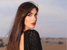 Мис България дари бивш депутат със син