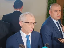 Чужди медии за Денков: Българският премиер разби надеждите на страната си