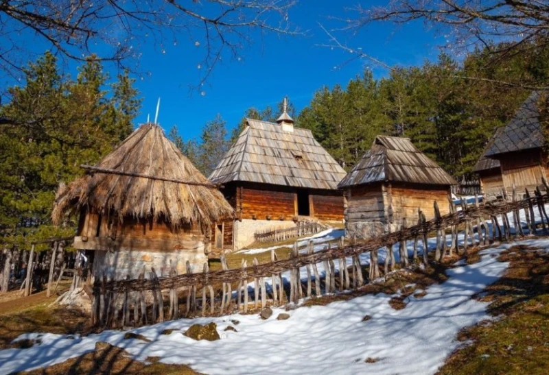 Не е в България, но там къщите излизат буквално без пари