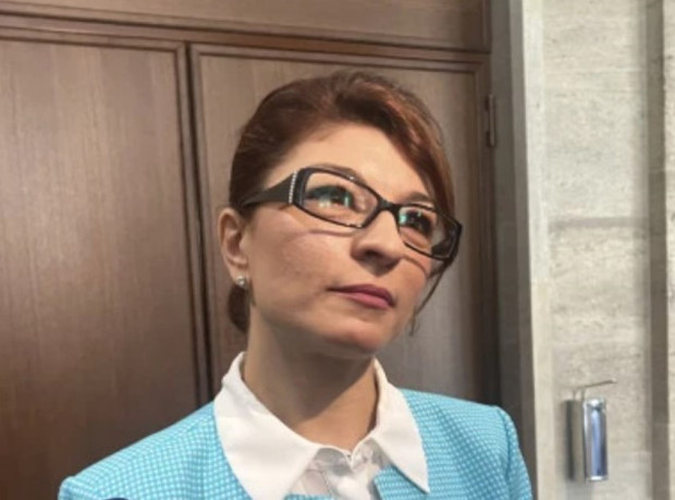 Десислава Атанасова от ПГ на ГЕРБ подава оставка като депутат