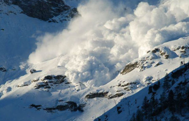 Новият сняг крие риск от лавини Навяванията също могат да