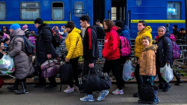 Министерският съвет удължава временната закрила за украинските бежанци. Това решиха