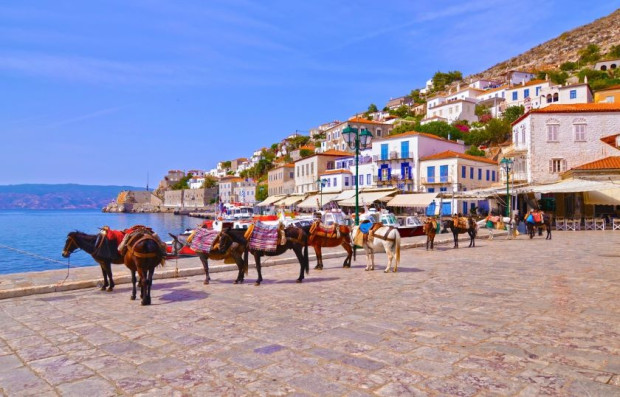 Хидра е гръцки остров в Егейско море където превозните средства