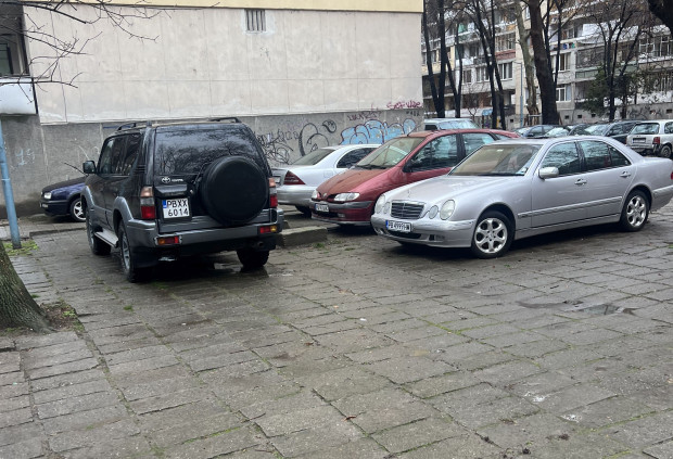 </TD
>Паркинги на ул. Генерал Данаил Николаев ще бъдат изградени през