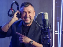 Той е завършил теология и носи Библията със себе си