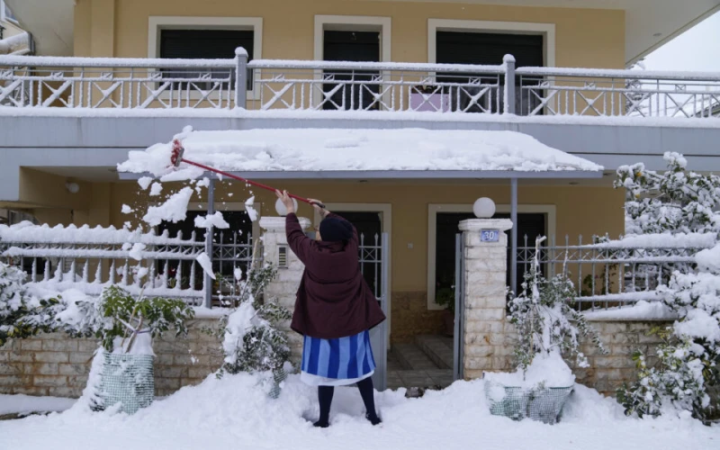 В Гърция се готвят за силен студ, слана и сняг