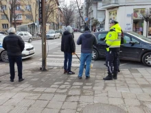 Блъснаха възрастен мъж на пешеходна пътека в Русе