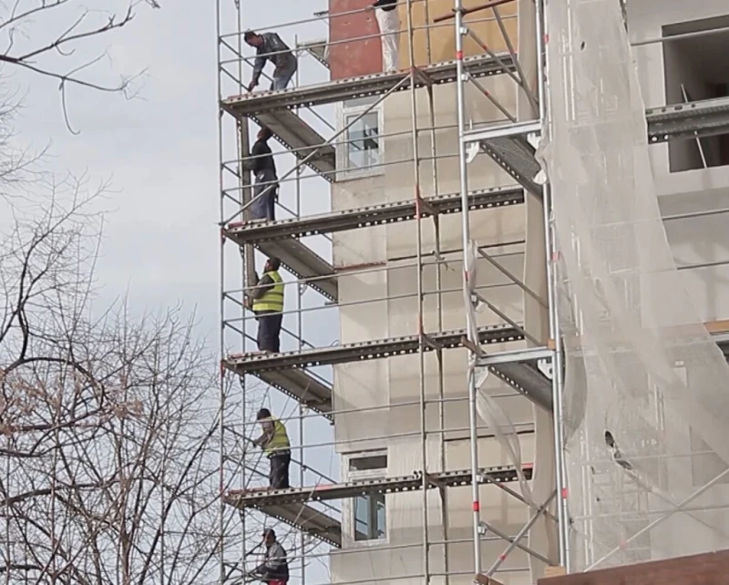 Ако безплатното саниране не приключи, българският сграден фонд вечно ще остане в Народна република България