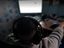 :        