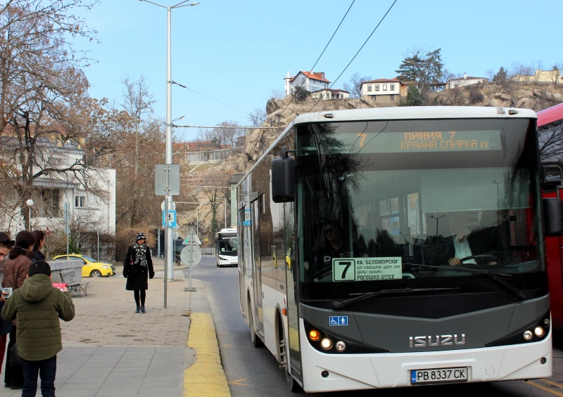 От понеделник: Шест бюра в Пловдив ще издават картите за безплатен градски транспорт на децата от 7 до 14 години