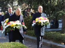 "Полейте гробовете" прозвуча в Пловдив