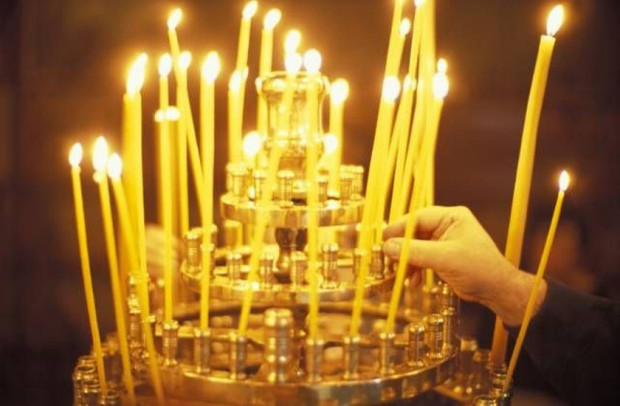 На 3 февруари православната църква почита св Симеон Богоприемец който пръв поел в