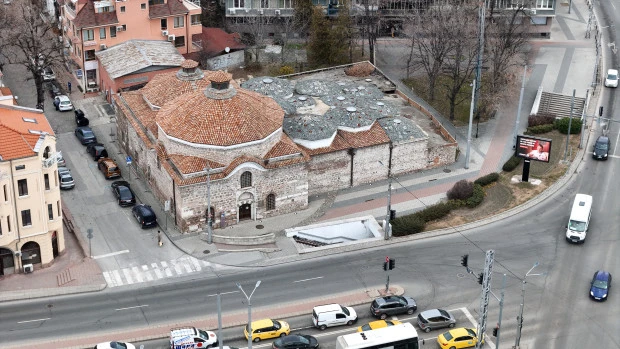 Експерт за Баня Старинна: В последно време сградата стана опасна