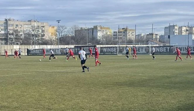 Силно представяне за дубъла на Локомотив
