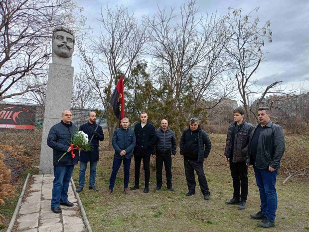 </TD
>ВМРО - Русе почете паметта на Гоце Делчев, разбрахме от