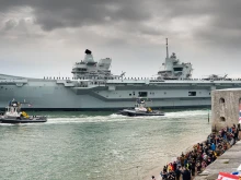 The Times: Флагманът на британския флот – самолетоносачът Queen Elizabeth – отново се счупи и няма да участва в ученията на НАТО