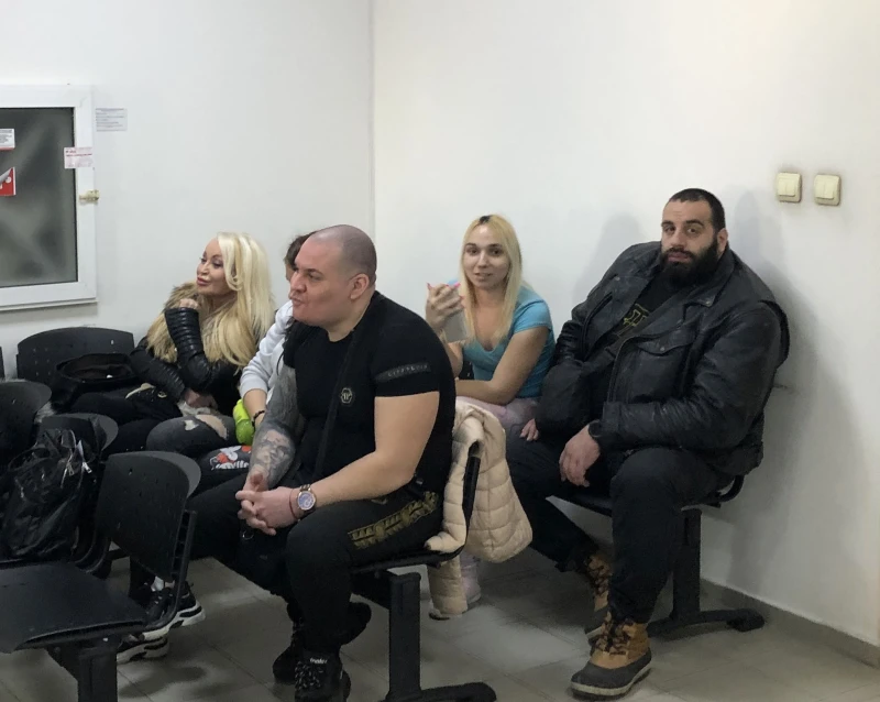 Тротинетката: Не ми викай Даниел, ще се хвърля от покрива