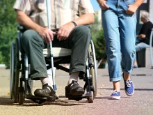 Хората с увреждания могат да кандидатстват за осигуряване на достъпна жилищна среда
