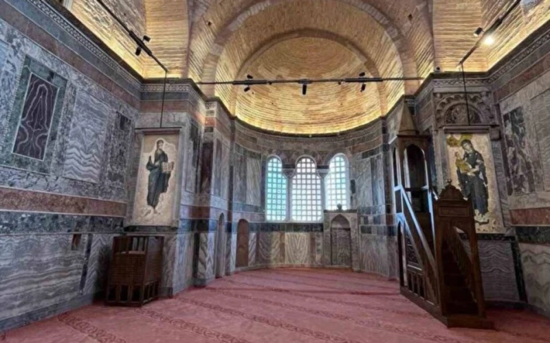 Още една емблематична църква в Истанбул ще бъде превърната в джамия