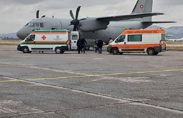 Екипаж от 16-та транспортна авиобаза във Враждебна беше задействан със