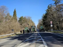Пътят Варна - Бургас и днес под блокада