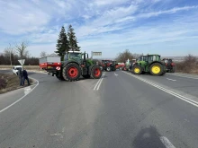 Протестиращи земеделци блокираха движението край Шумен