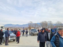 Напрежение възникна между земеделци и полиция на протеста край Ново Делчево