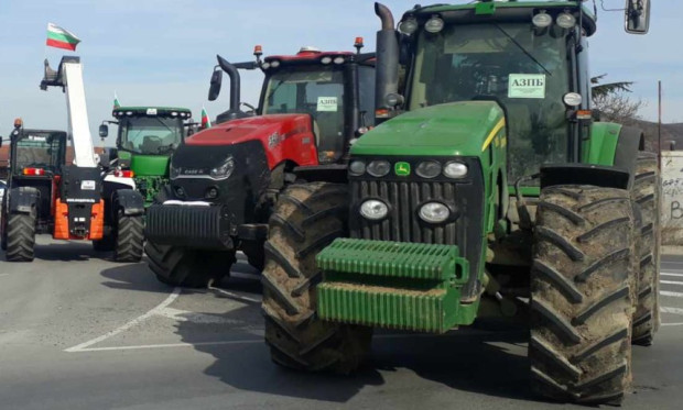 TD Земеделците в Русе протестираха и днес научи Ruse24 bg Те блокираха