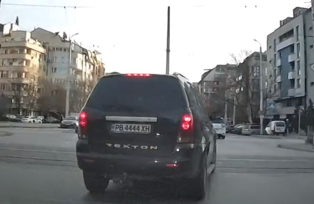 TD Да шофираш в Пловдив е изпитание за нервите   PB4444XH така