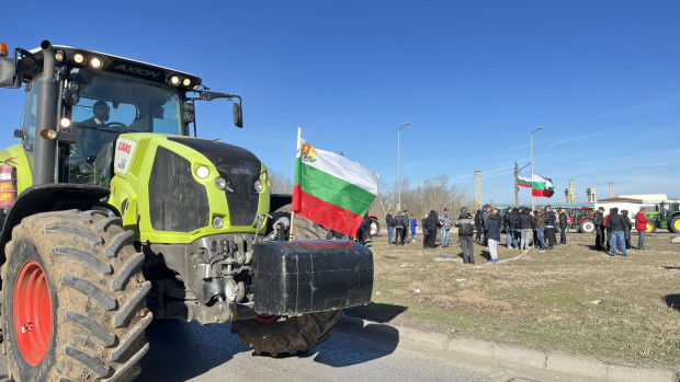 Постепено се нормализира движението в района на "Дунав мост" при Русе