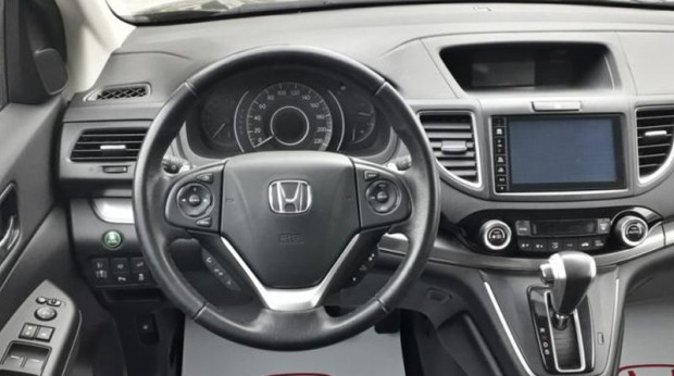 Японският автомобилостроител Honda Motor Co обяви, че изтегля 750 000 превозни средства