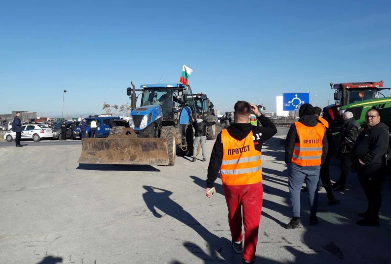 Трети ден протести, земеделците в Пловдивско отново затварят пътища